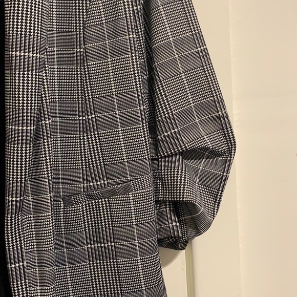 Jacket - Picture 2 of 3